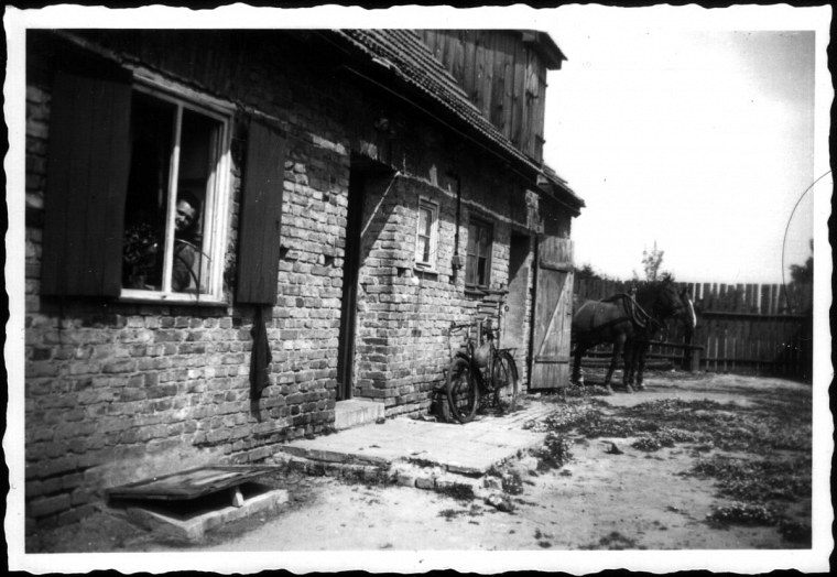 funk garrey erna schaut aus dem fenster fotosammlung von georg