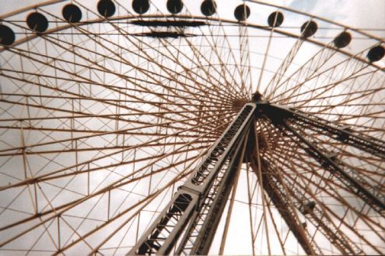 einer film mit einweg kamera habe ich während zugfahrt nach lippstadt und bei mir hinter dem haus diese schnappschüsse geschossen