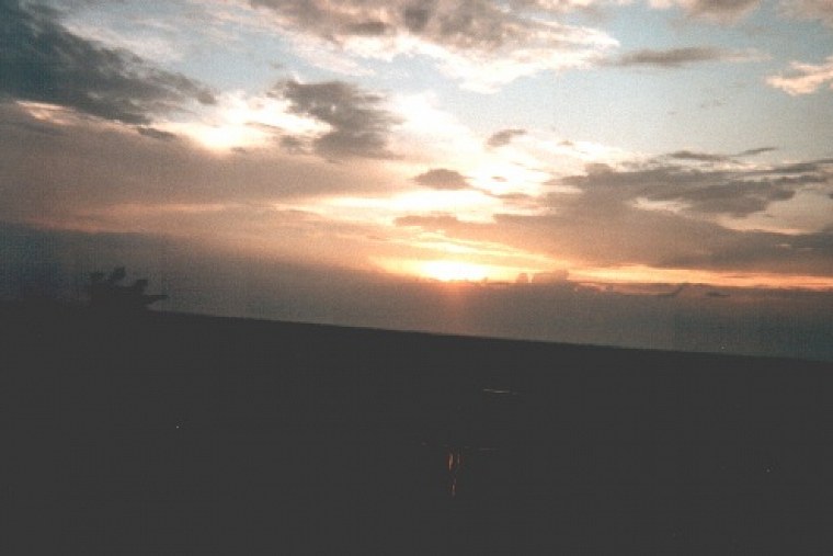 einer film mit einweg kamera habe ich während zugfahrt nach lippstadt und bei mir hinter dem haus diese schnappschüsse geschossen